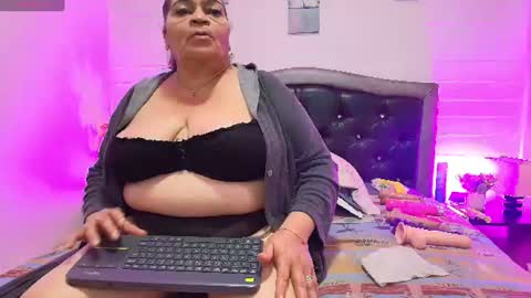 VickyBoobss online show from June 25, 2026, 12:31 pm