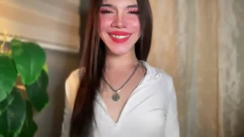 Snapshot of queenn_xxx chatting on May 6, 2026, 6:02 pm QUEEN online show from May 6, 2026, 6:02 pm