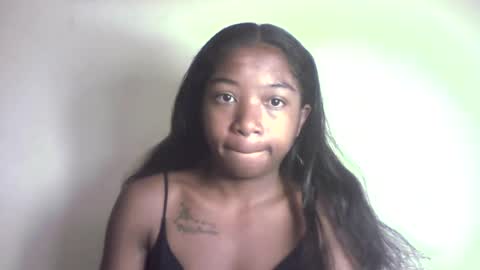 queennaya online show from July 6, 2026, 10:56 am