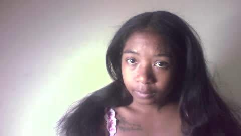 queennaya online show from July 16, 2026, 6:47 pm
