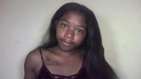 queennaya online show from July 27, 2026, 10:06 pm