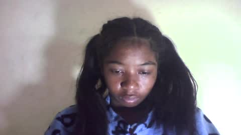queennaya online show from July 30, 2026, 10:09 pm