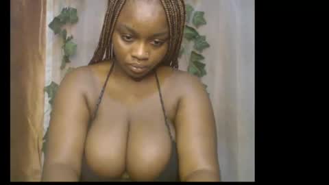 Zoey online show from April 26, 2026, 10:13 am