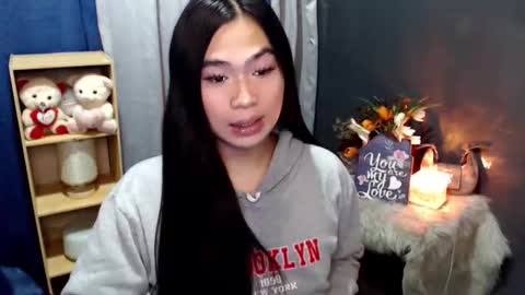 Mikka online show from April 28, 2026, 5:51 pm