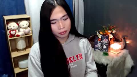 Mikka online show from April 30, 2026, 6:25 pm