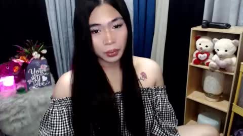 Mikka online show from May 3, 2026, 4:57 pm