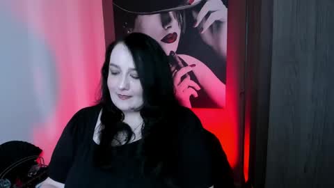Snapshot of queenofhaze chatting on May 19, 2026, 3:18 pm you may simply address Me with Your Grace online show from May 19, 2026, 3:18 pm