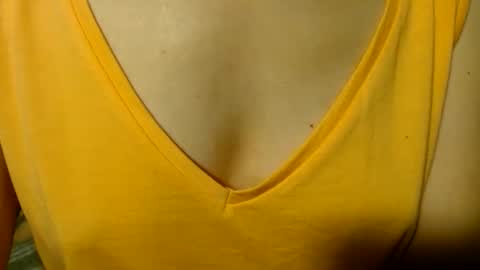 queenoftenderness online show from June 1, 2026, 6:31 pm