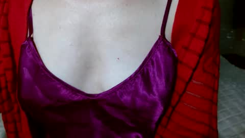 queenoftenderness online show from July 11, 2026, 4:32 pm