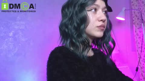 Snapshot of queenofwandss chatting on October 26, 2025, 8:26 pm follow my new insta online show from October 26, 2025, 8:26 pm