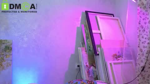 Snapshot of queenofwandss chatting on November 8, 2025, 8:18 pm follow my new insta online show from November 8, 2025, 8:18 pm