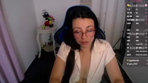 Snapshot of queenrose94 chatting on June 11, 2026, 12:32 am queenrose94 online show from June 11, 2026, 12:32 am