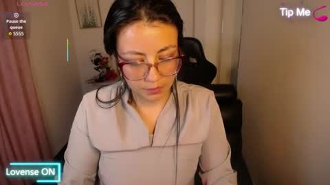 Snapshot of queenrose94 chatting on July 28, 2026, 9:14 pm queenrose94 online show from July 28, 2026, 9:14 pm