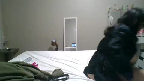 Snapshot of queensecrets chatting on December 6, 2024, 7:32 am queensecrets online show from December 6, 2024, 7:32 am