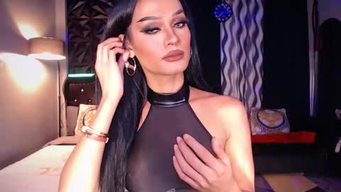 Snapshot of queenvalentinats chatting on January 3, 2025, 8:21 am ValentinaMoone online show from January 3, 2025, 8:21 am