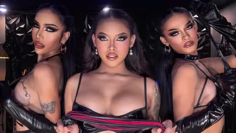 Snapshot of queenvalentinats chatting on February 3, 2025, 11:31 am ValentinaMoone online show from February 3, 2025, 11:31 am