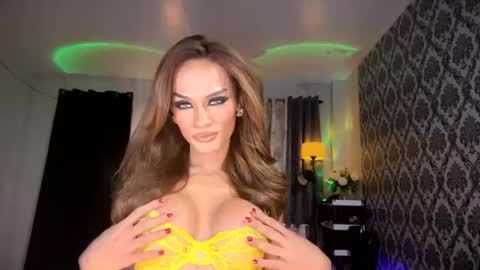 ValentinaMoone online show from July 2, 2026, 3:34 am