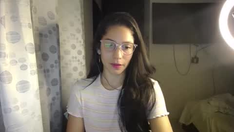 Snapshot of queenvictoria2023 chatting on January 14, 2025, 4:36 am Paola online show from January 14, 2025, 4:36 am