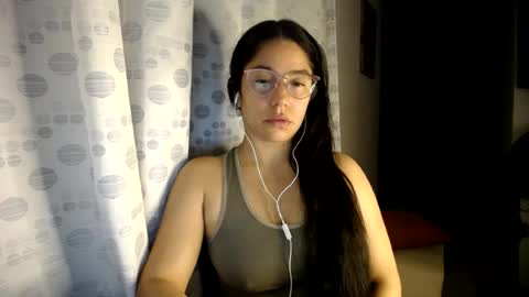 Snapshot of queenvictoria2023 chatting on June 28, 2026, 3:45 am Paola online show from June 28, 2026, 3:45 am
