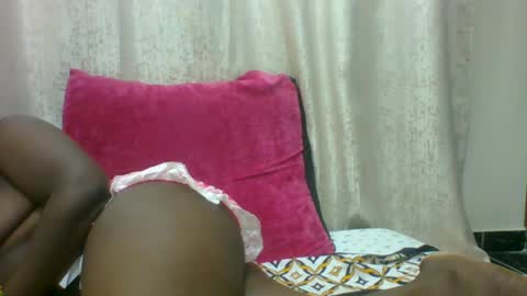 Snapshot of queenvivy chatting on August 3, 2026, 9:48 am VIVIAN online show from August 3, 2026, 9:48 am