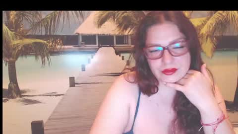 queenxnatasha online show from June 18, 2026, 9:52 pm