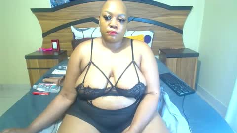 Queenxxxjesy online show from April 16, 2026, 1:50 am