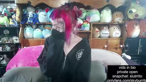 Sky Burrito online show from October 27, 2025, 4:49 am