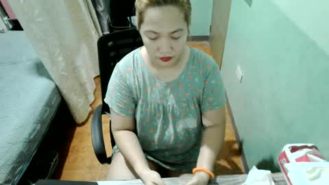 Snapshot of quelly40 chatting on June 16, 2026, 6:32 pm quelly40 online show from June 16, 2026, 6:32 pm