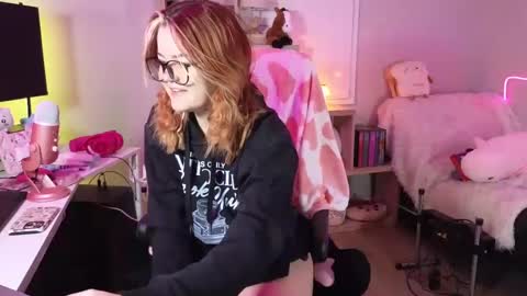 Bri online show from January 17, 2025, 2:39 am