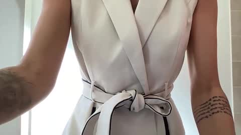 Snapshot of quinnyelena chatting on February 6, 2025, 12:16 pm Quinnyelena online show from February 6, 2025, 12:16 pm