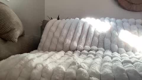 Snapshot of quinnyelena chatting on November 27, 2025, 11:01 am Quinnyelena online show from November 27, 2025, 11:01 am