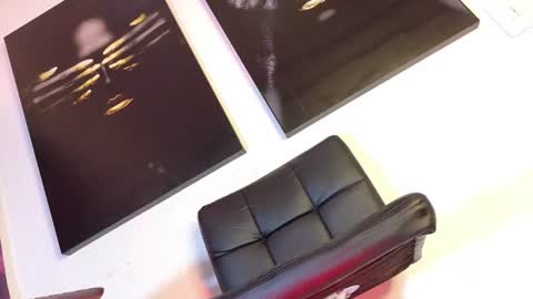 quuen_valery online show from July 4, 2026, 7:03 am