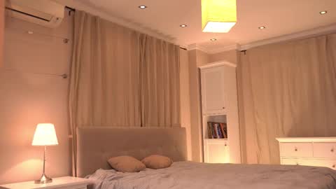 Snapshot of qwelbi chatting on November 19, 2025, 5:13 pm kiri online show from November 19, 2025, 5:13 pm