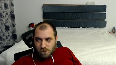 R0bila online show from December 4, 2024, 9:35 pm