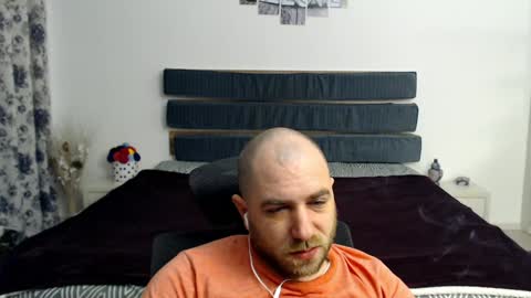 R0bila online show from January 28, 2025, 11:39 pm