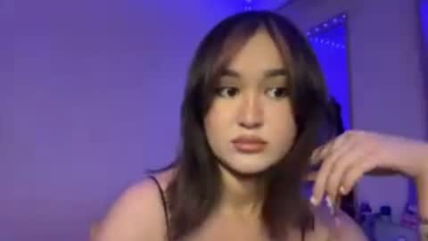 Snapshot of r0xyy chatting on July 8, 2026, 7:29 pm r0xyy online show from July 8, 2026, 7:29 pm