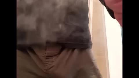 r2424 online show from December 8, 2024, 9:41 pm