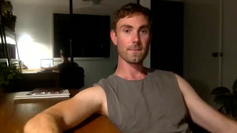 Snapshot of r3ve_ chatting on February 9, 2026, 9:24 am T online show from February 9, 2026, 9:24 am