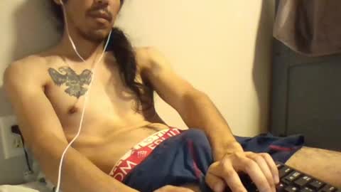 Snapshot of r8drfn89 chatting on December 17, 2024, 1:18 am Chocol8t online show from December 17, 2024, 1:18 am