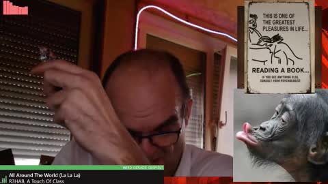 Snapshot of r_2d2_ chatting on December 19, 2025, 8:54 am dj mike online show from December 19, 2025, 8:54 am