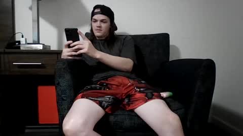 Snapshot of r_monkey583 chatting on November 14, 2025, 4:00 am r_monkey583 online show from November 14, 2025, 4:00 am