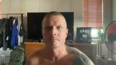 rabbit_eyes69 online show from June 21, 2026, 5:32 am