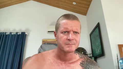 rabbit_eyes69 online show from June 25, 2026, 3:17 am