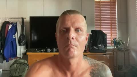 rabbit_eyes69 online show from June 26, 2026, 6:07 am