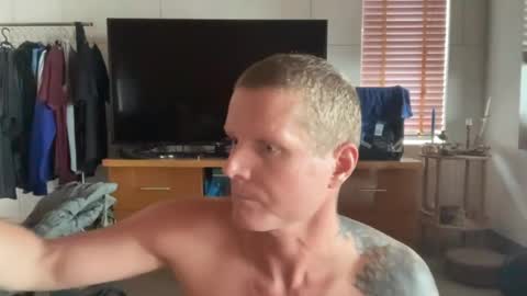 rabbit_eyes69 online show from July 7, 2026, 9:46 am
