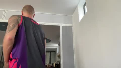 rabbit_eyes69 online show from July 19, 2026, 9:02 am