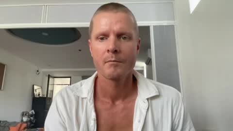 rabbit_eyes69 online show from July 21, 2026, 5:32 am
