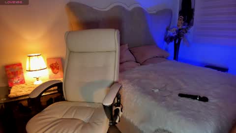 natalia  -  online show from July 9, 2026, 3:21 am