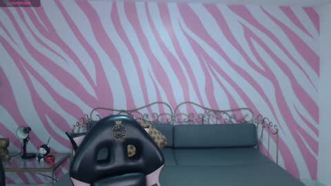 Snapshot of rachel_deal chatting on December 6, 2024, 8:07 pm Rachel online show from December 6, 2024, 8:07 pm