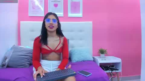 Rachel Donnelly online show from September 17, 2025, 4:25 am